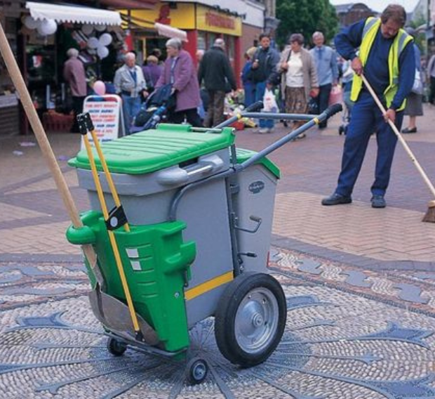 Space-Liner™ Cleaning Barrow