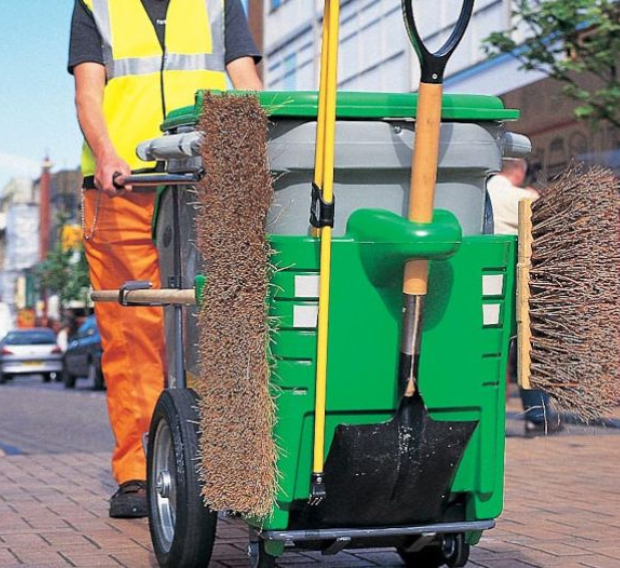 Space-Liner™ Cleaning Barrow